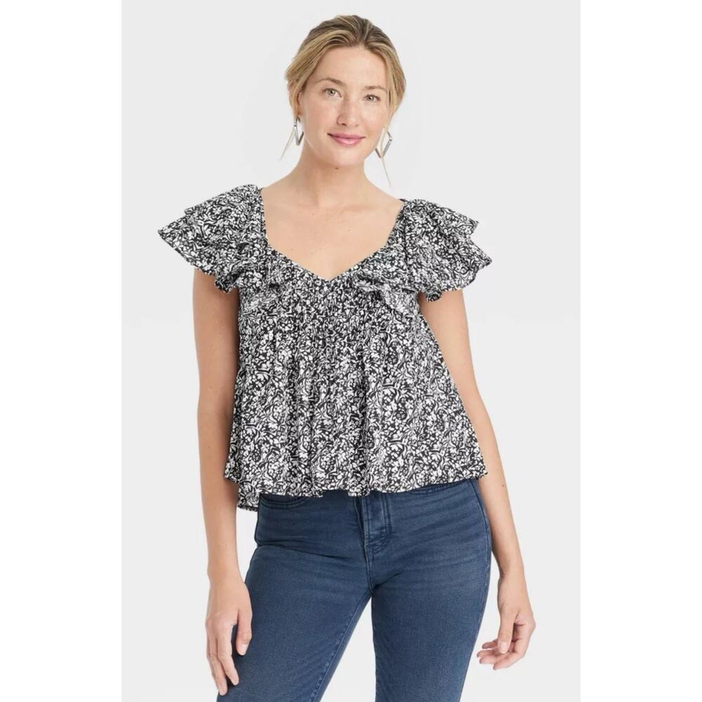 Wild Fable Women's Ruffle Short Sleeve Blouse, Black And White Small New